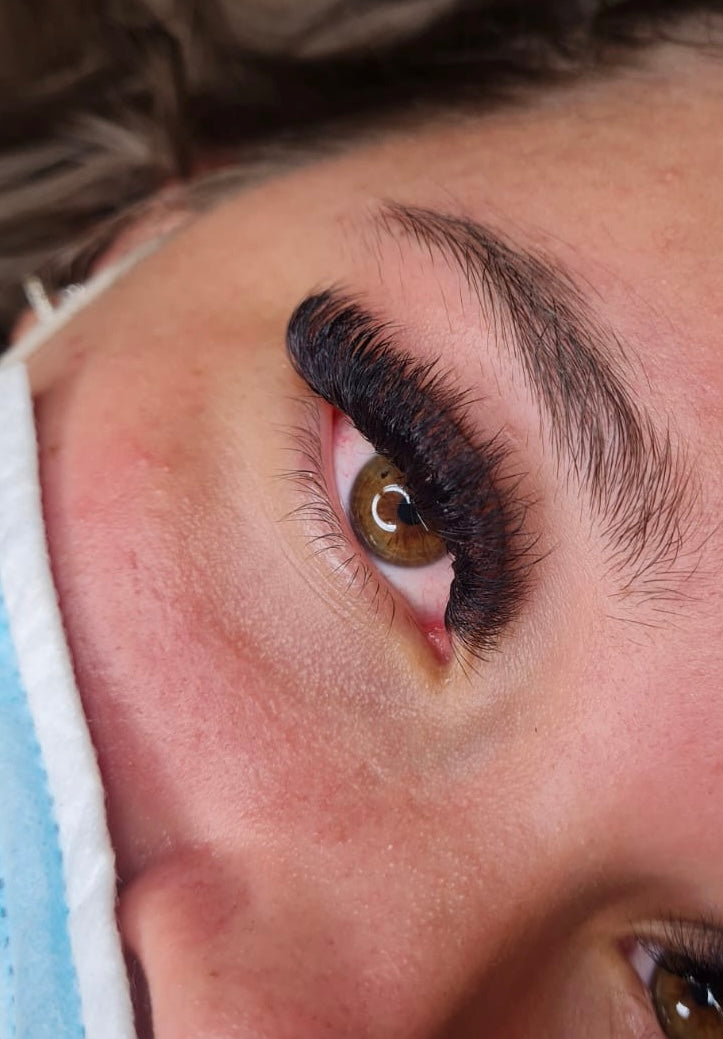 Russian Lash Extensions