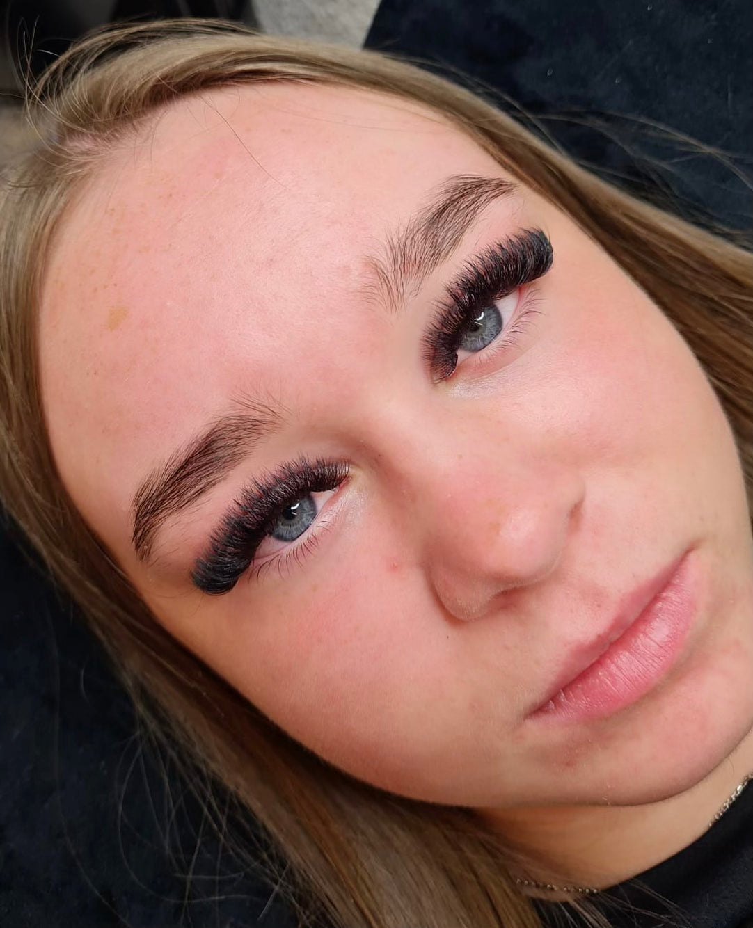Russian Lash Extensions